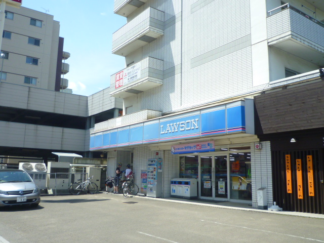 Convenience store. 3m to Lawson Sendai Kashiwagi store (convenience store)