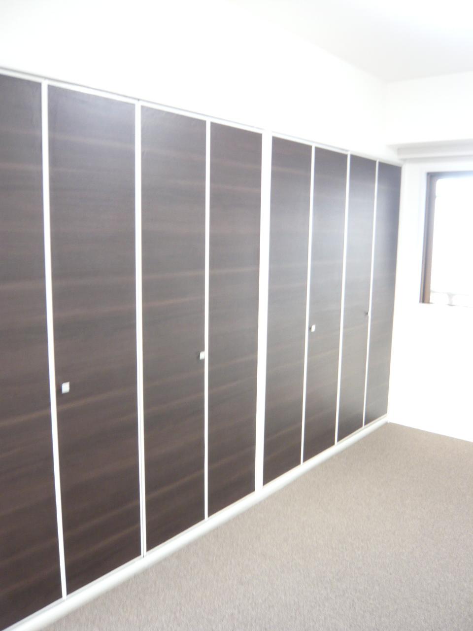 Non-living room. Indoor (11 May 2013) Shooting