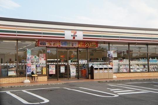 Other. Seven-Eleven Sendai Nishikigaoka shop 12 minutes' walk (about 950m)