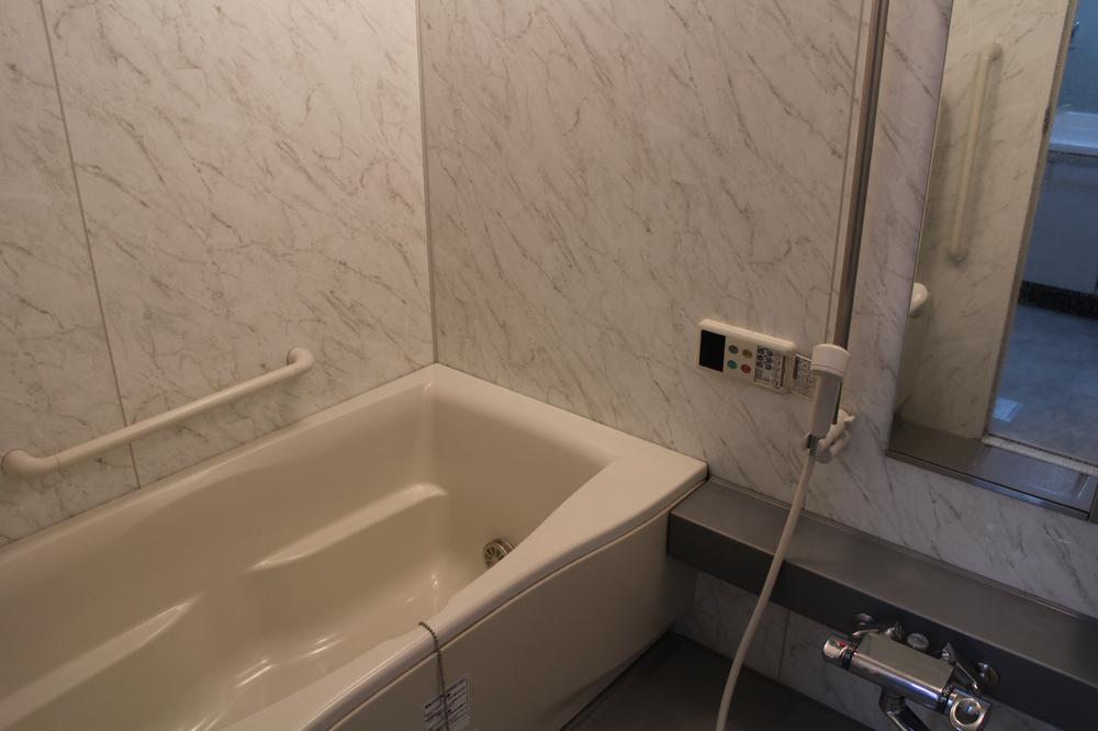 Bathroom. Bathroom (11 May 2013) Shooting