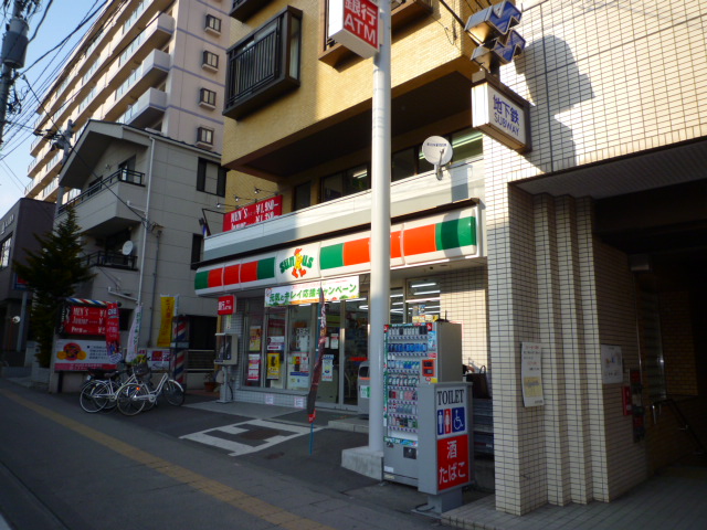 Convenience store. Thanks Kitasendai Station store up to (convenience store) 173m