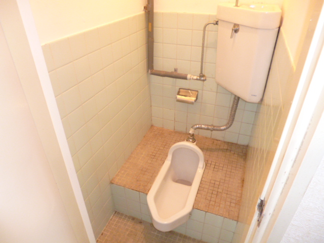 Toilet.  ※ Completed renovation to Western-style toilet