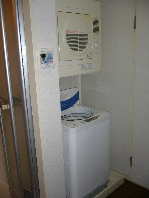 Other Equipment. Dryer ・ A washing machine