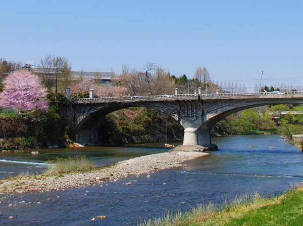 Surrounding environment. Hirose River Bridge / A 10-minute walk (about 750m)