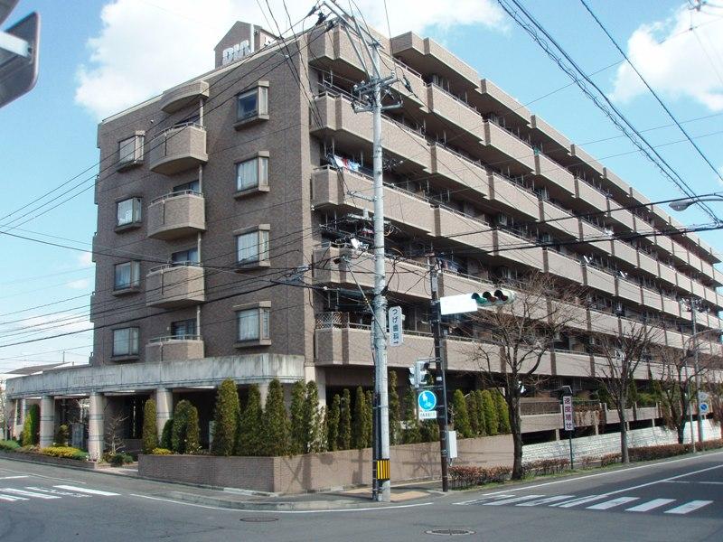 Local appearance photo. Local (April 2011) Shooting