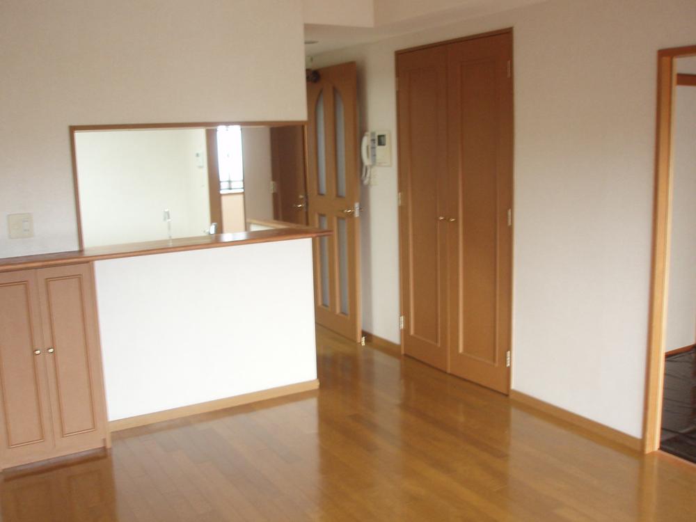 Living. Indoor (10 May 2012) shooting