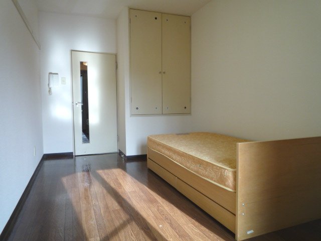 Other room space