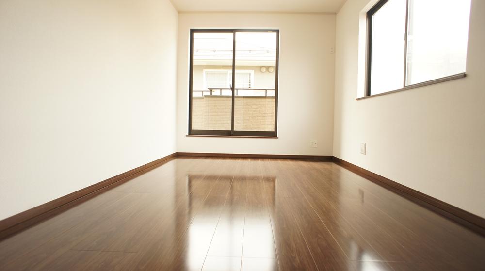 Non-living room. Same specification example