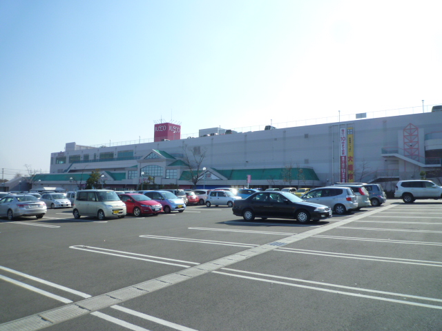 Shopping centre. 1100m until the ion Sendai Nakayama Shopping Center (Shopping Center)