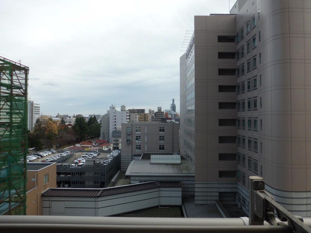 View photos from the dwelling unit. View from the site (November 2013) Shooting