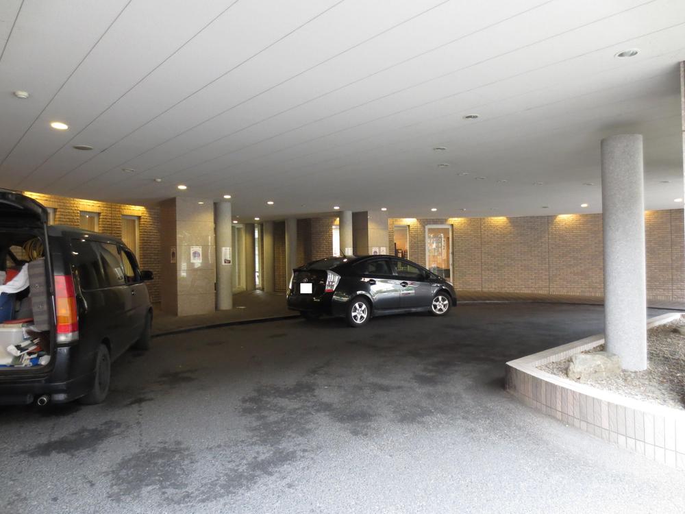 Other. Porte-cochere (August 2013) Shooting