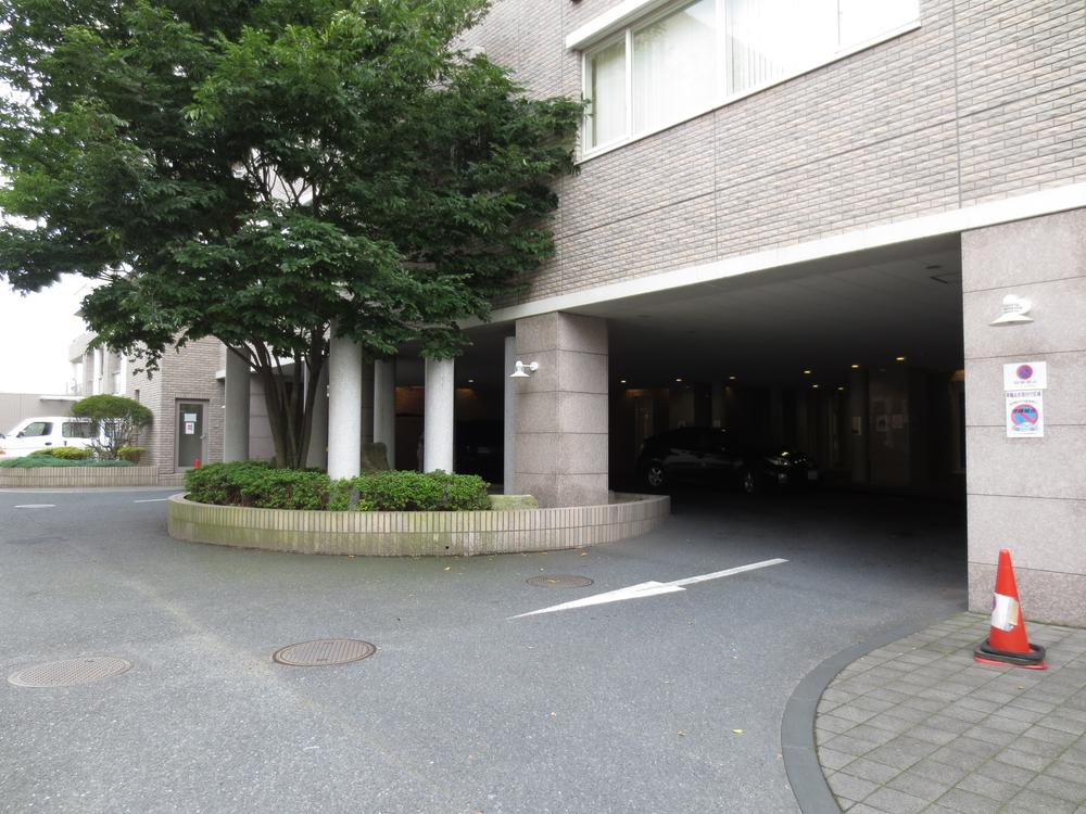 Other. Porte-cochere (August 2013) Shooting