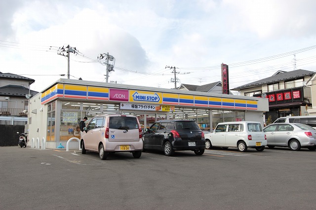 Convenience store. MINISTOP Sendai Kabira store up (convenience store) 640m