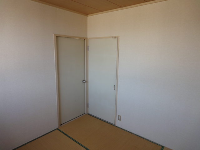 Other room space. Second floor of the same type