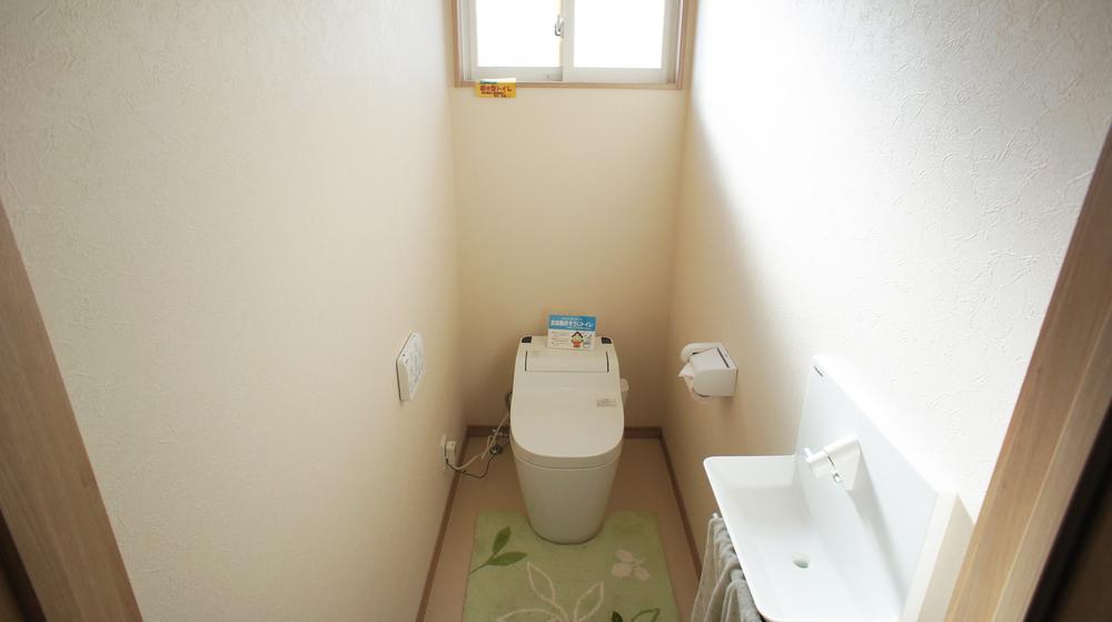 Toilet. Same specifications Photos