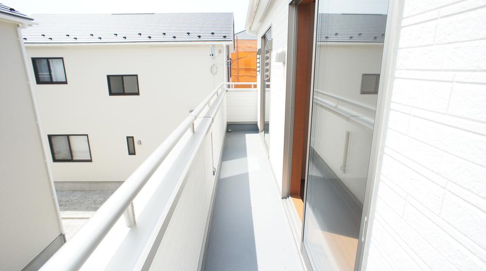 Balcony. Same specifications Photos