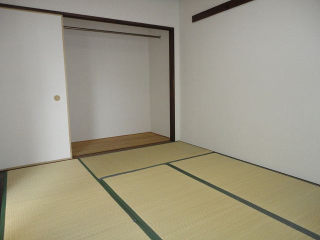 Living and room. A serene Japanese-style.