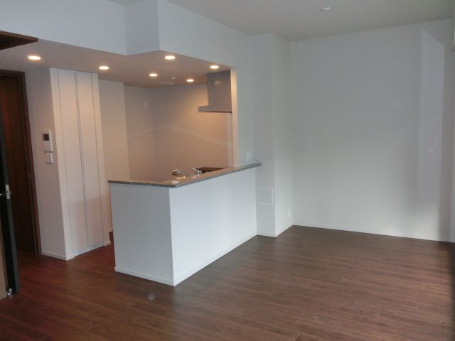 Living and room. It will Hakadori also prepare meals in the popular face-to-face kitchen.