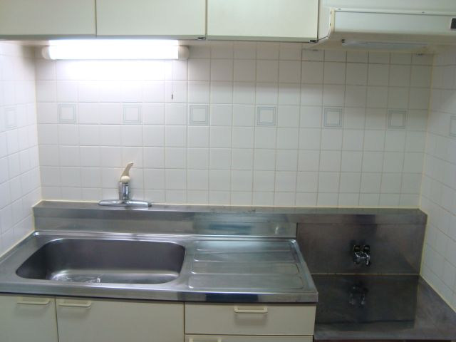 Kitchen. There are also housed in the kitchen top.