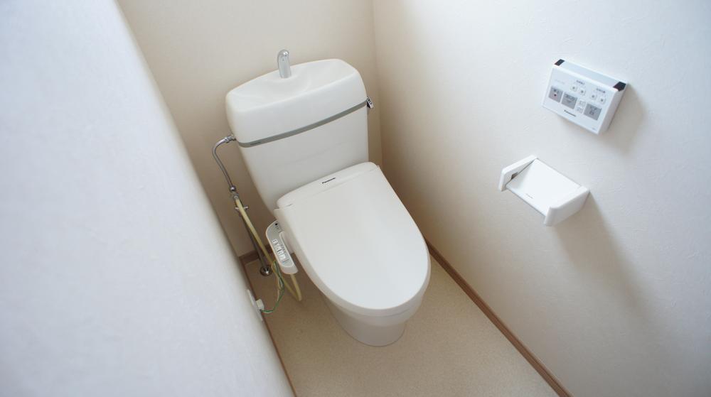 Toilet. Same specifications Photos