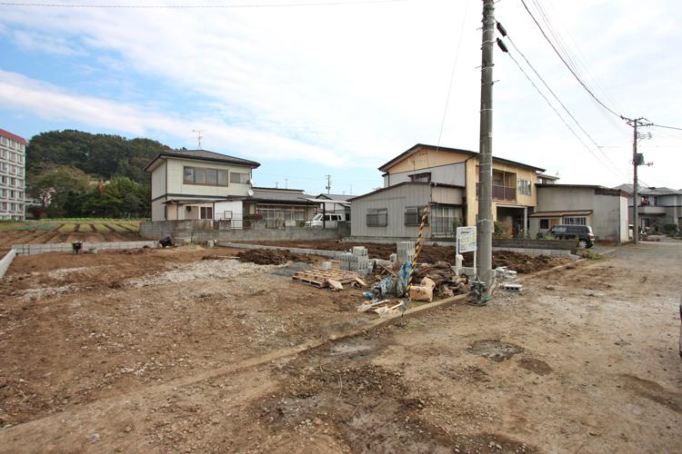 Local appearance photo. Local (11 May 2013) Shooting