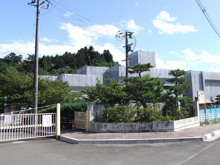 Primary school. 874m to Sendai Municipal tsurugaoka Elementary School