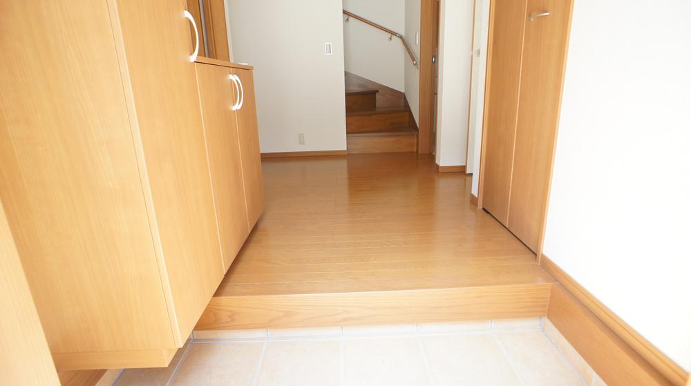 Entrance. Same specification example