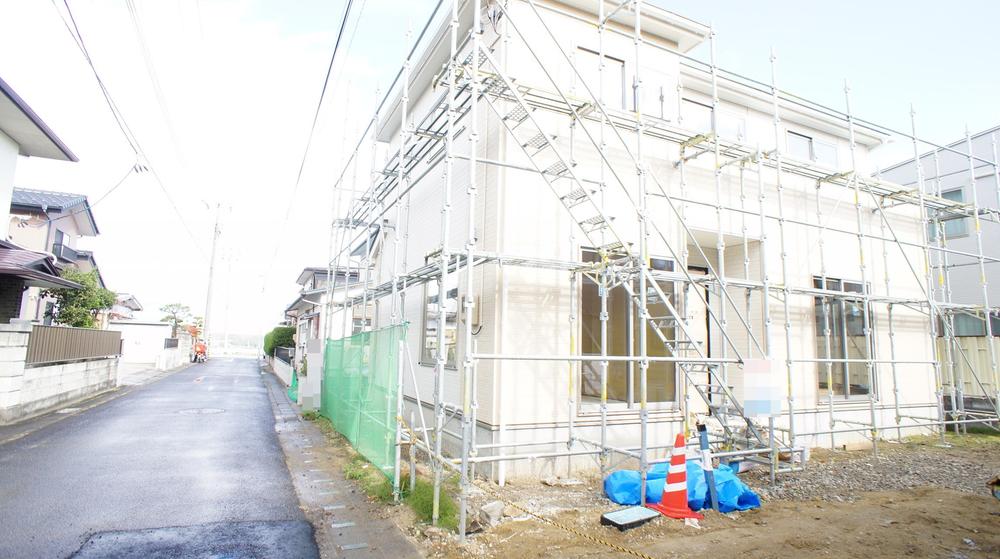 Local photos, including front road