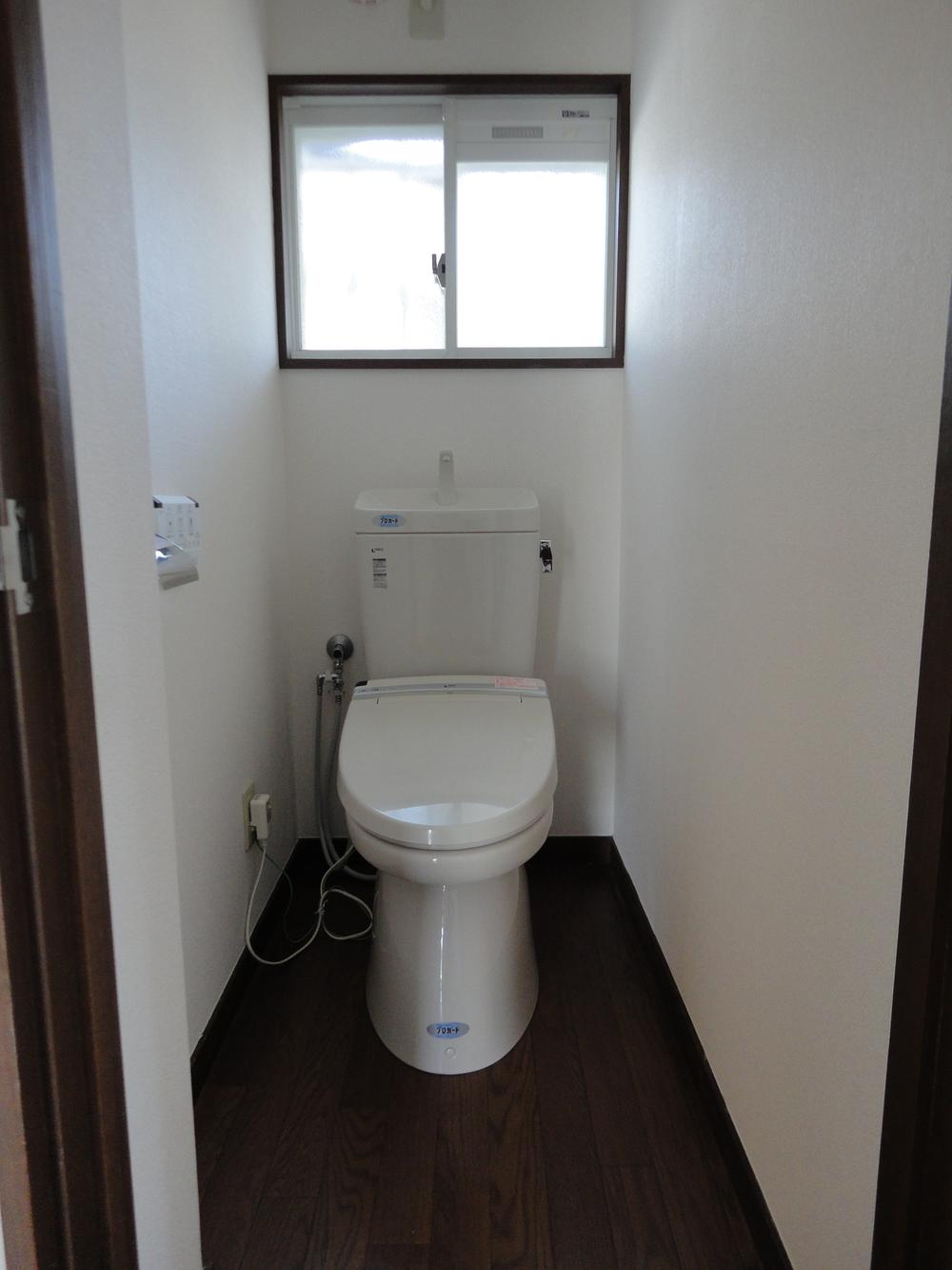 Toilet. First floor (April 2013) Shooting