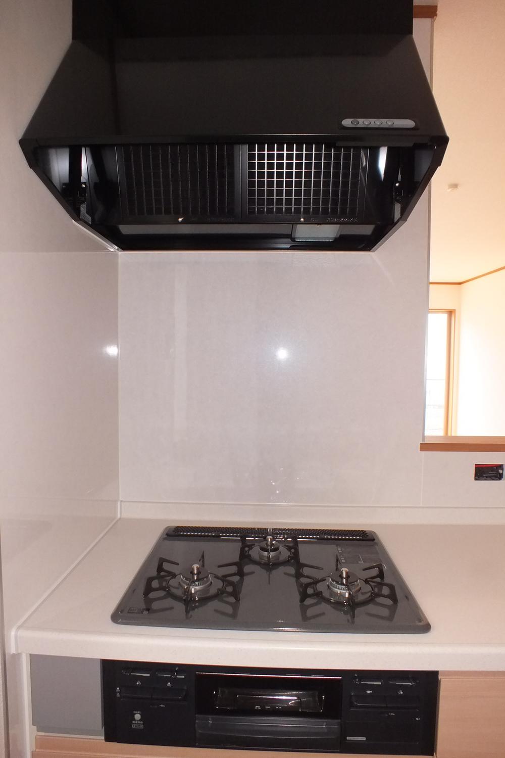 Kitchen. «Same specifications»