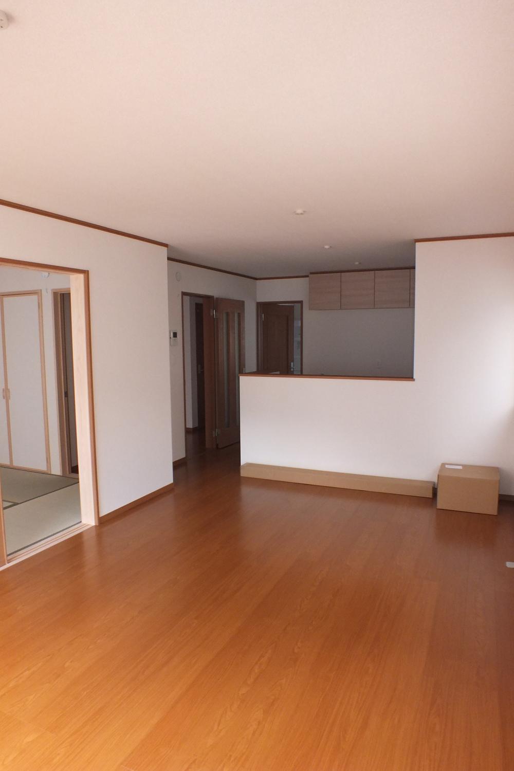 Living. «Same specifications»