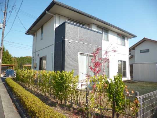 Local appearance photo. It is a custom home of Sekisui House! Day good! 