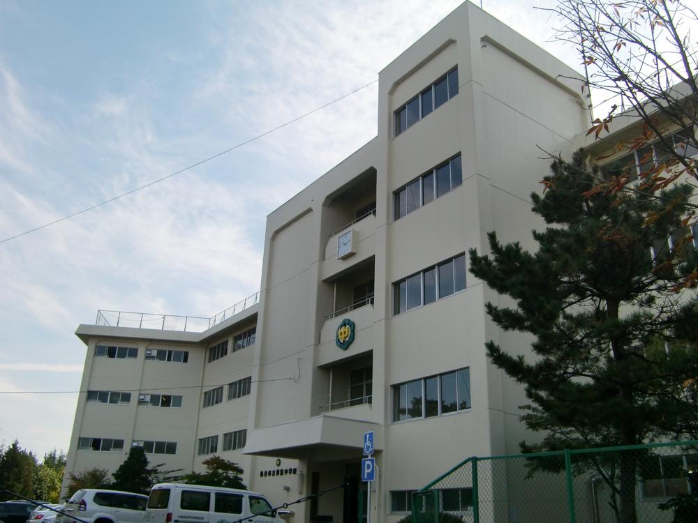 Junior high school. 1244m to Sendai Municipal Shogen Junior High School