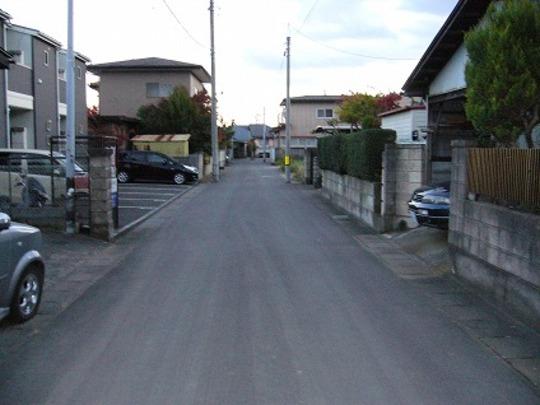 Local photos, including front road. Frontal road