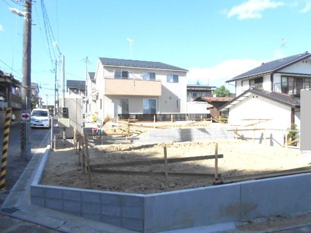 Local photos, including front road. Local (September 2013) Shooting