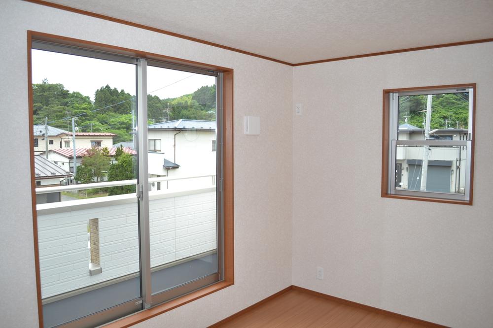 Non-living room. Same construction Case photo 1 Building