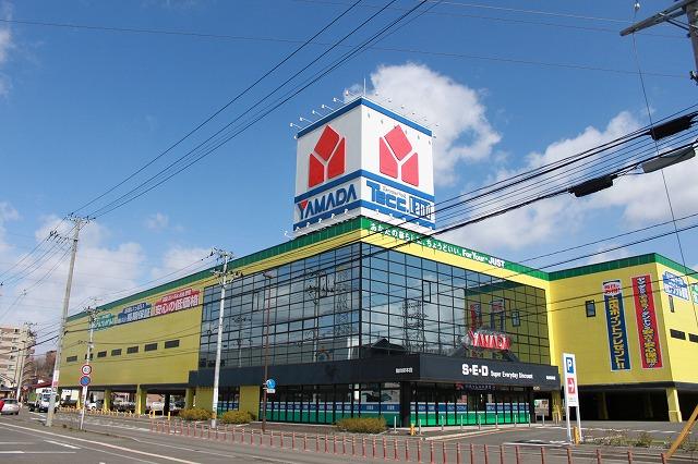 Home center. Yamada Denki Tecc Land 400m to Sendai Izumi head office