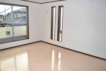 Non-living room. Same specifications