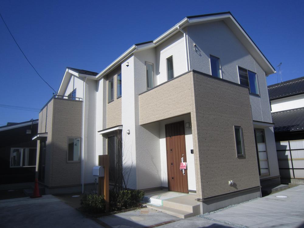 Local appearance photo. Housework leads ・ It has become a floor plan that takes into account the storage space. By all means please see once! Sendai Izumi-ku, Nanakita shaped Higashiura No. 27