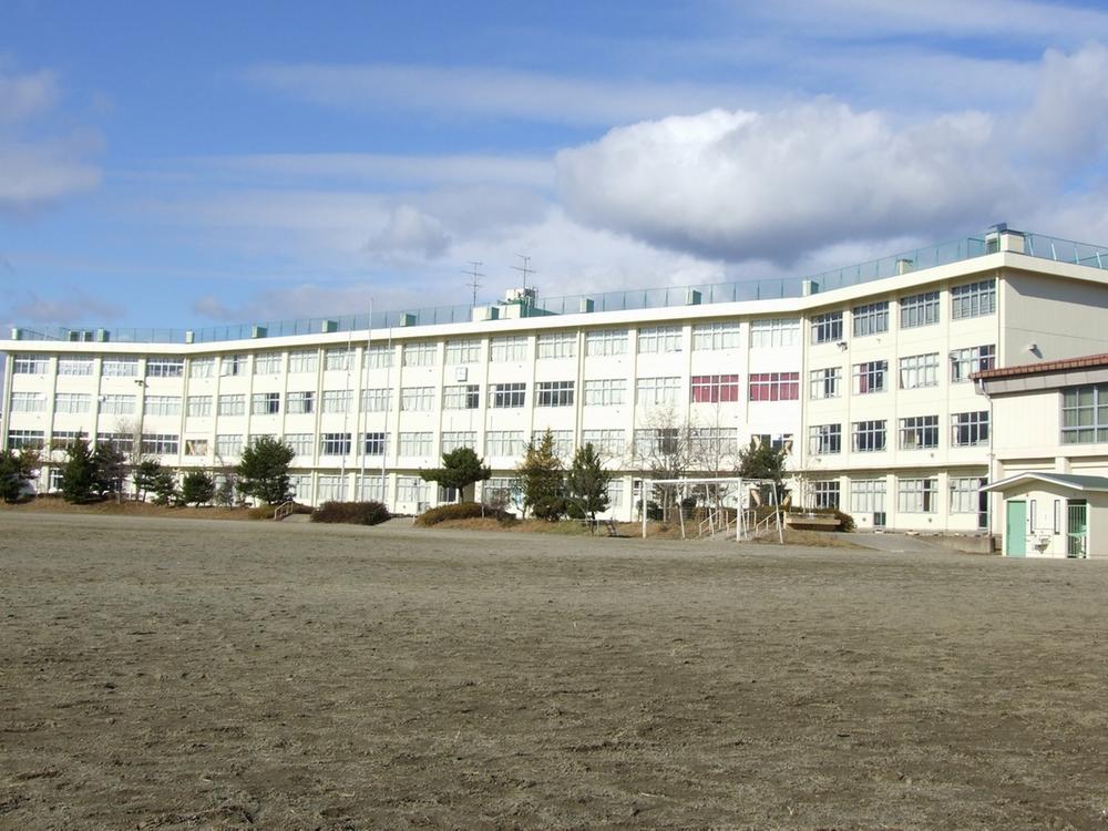 Junior high school. Shogen 3400m until junior high school