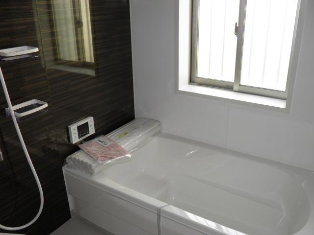 Same specifications photo (bathroom). Same specifications