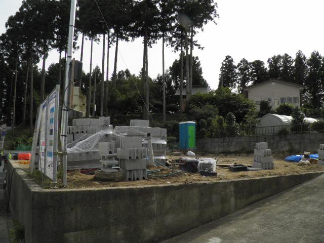 Local appearance photo. Local (10 May 2013) Shooting