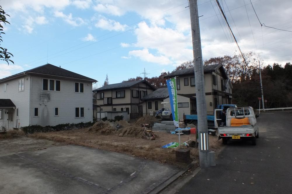 Local appearance photo. Local (11 May 2013) Shooting