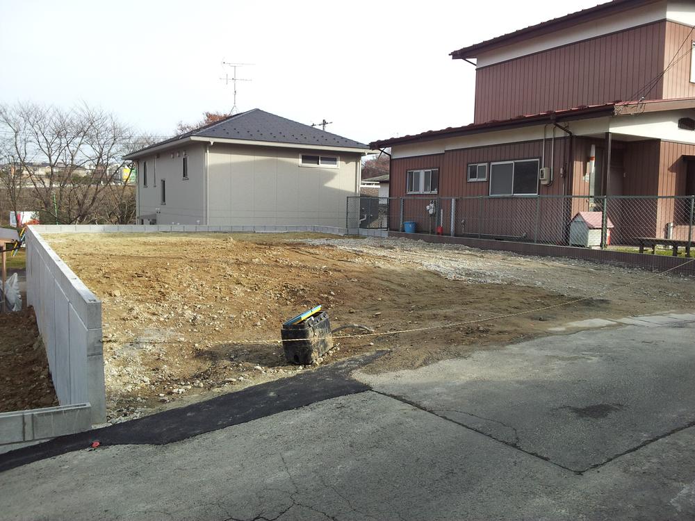 Local appearance photo. Local (12 May 2013) Shooting