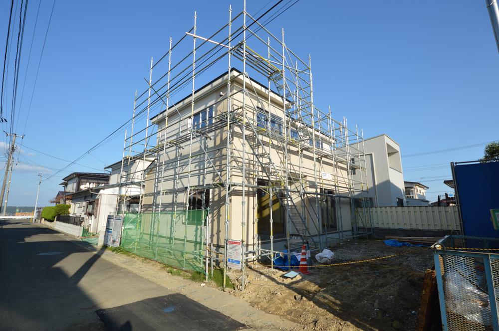 Local appearance photo. Local (11 May 2013) Shooting