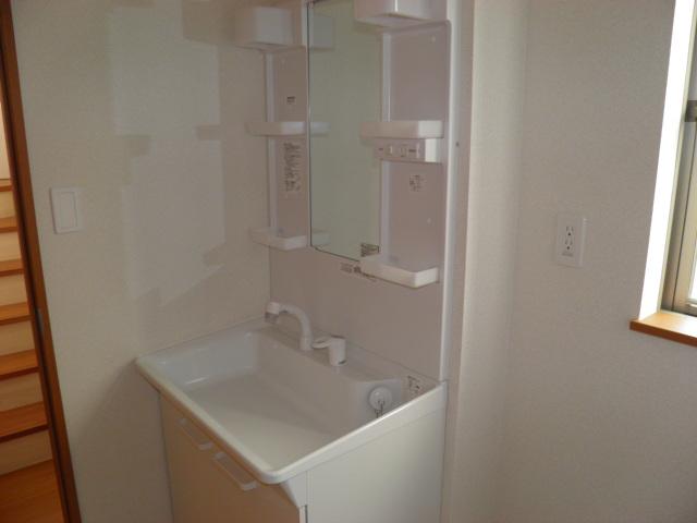 Same specifications photos (Other introspection). Same specifications