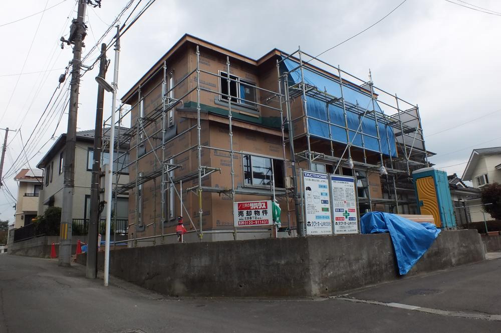 Local appearance photo. Local (10 May 2013) Shooting