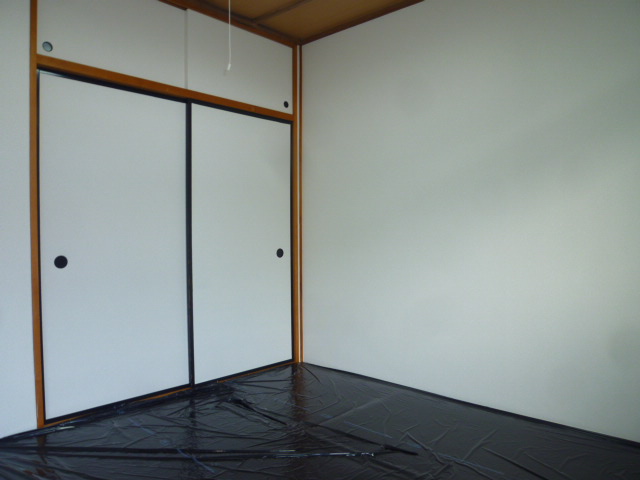 Living and room. Japanese-style room 4.5 Pledge