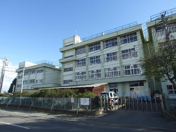 Primary school. 1156m to Sendai Municipal Tsubamesawa elementary school (elementary school)