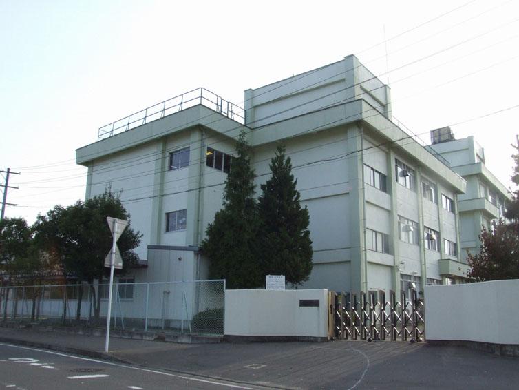 Primary school. Sendai Municipal Tsubamesawa 700m up to elementary school
